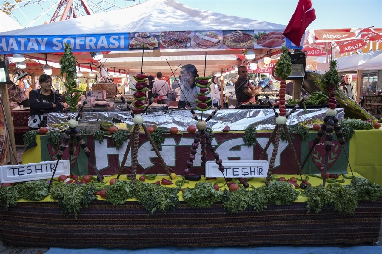 Hatay/Gaziantep Gastronomi Yemek ve Künefe Festivali, iki şehrin lezzetlerini başkentlilerle...