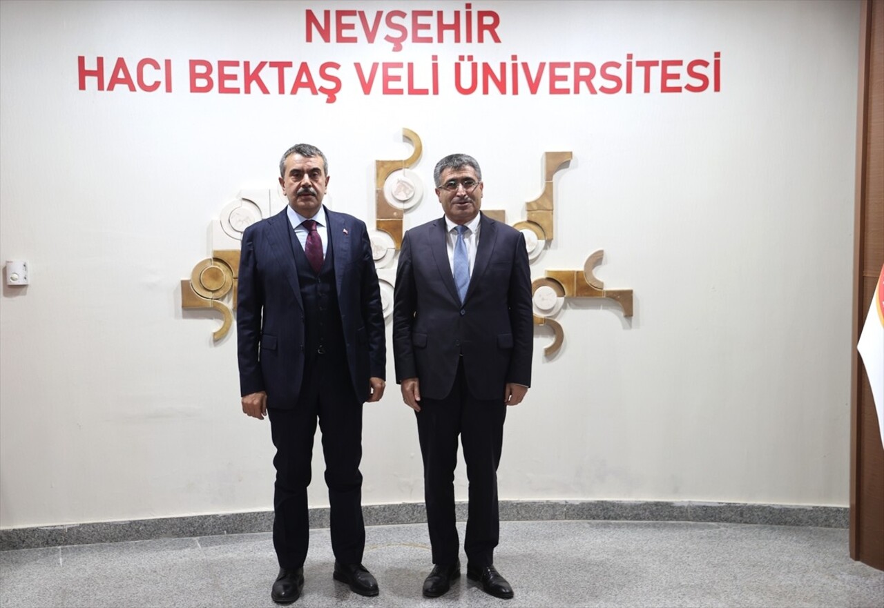 Milli Eğitim Bakanı Yusuf Tekin (sağda), Nevşehir'de AK Parti İl Başkanlığı'nı ziyaret etti....