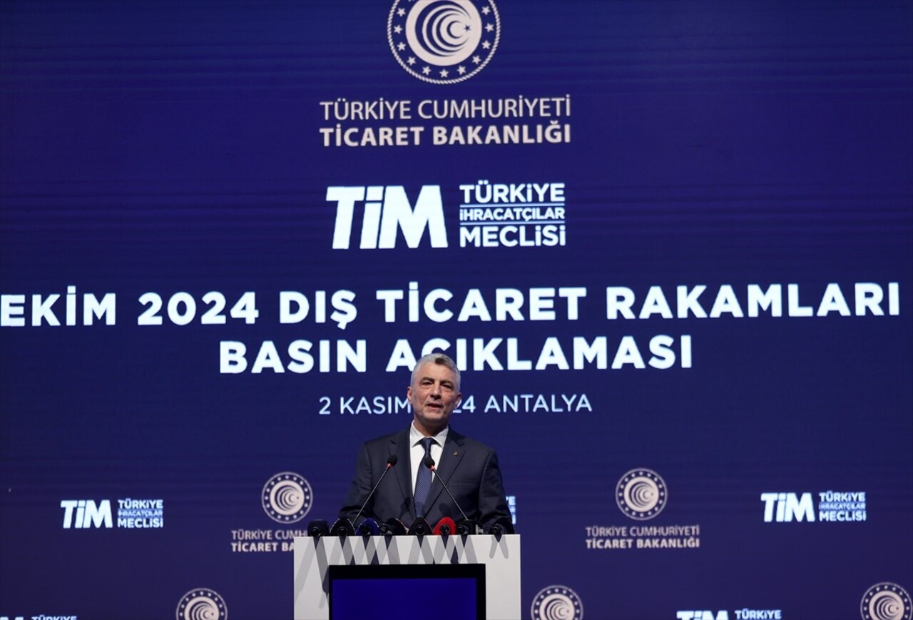 Ticaret Bakanı Ömer Bolat, Antalya'nın Serik ilçesindeki bir otelde düzenlenen Ekim 2024 dış...