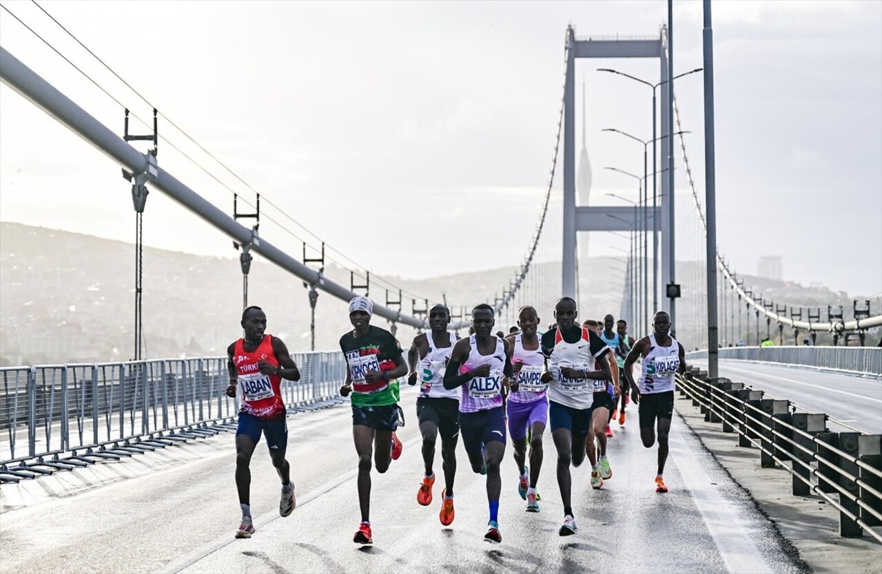 Spor İstanbul tarafından düzenlenen, Türkiye İş Bankası sponsorluğundaki 46. İstanbul Maratonu...