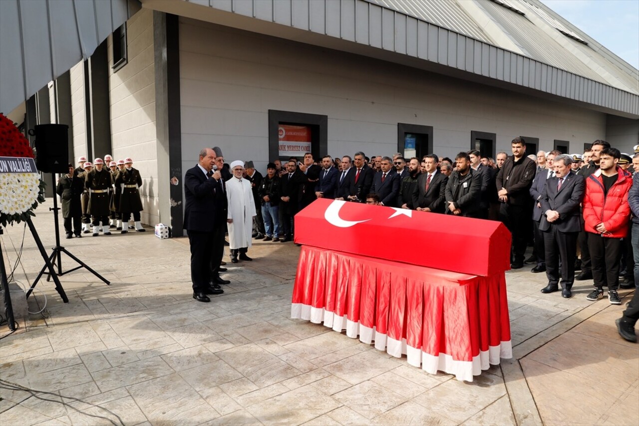 Kuzey Kıbrıs Türk Cumhuriyeti (KKTC) Cumhurbaşkanı Ersin Tatar, Samsun'da Canik Merkez Camisi'nde...