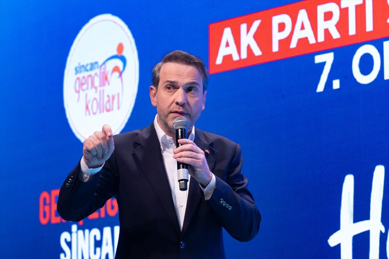 Enerji ve Tabii Kaynaklar Bakanı Alparslan Bayraktar, AK Parti Sincan Gençlik Kolları 7. Olağan...