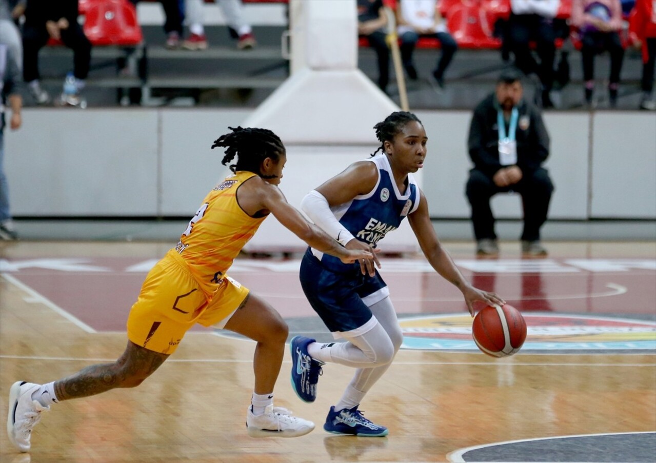 ING Kadınlar Basketbol Süper Ligi'nin 8. haftasında Melikgazi Kayseri Basketbol ve Emlak Konut...