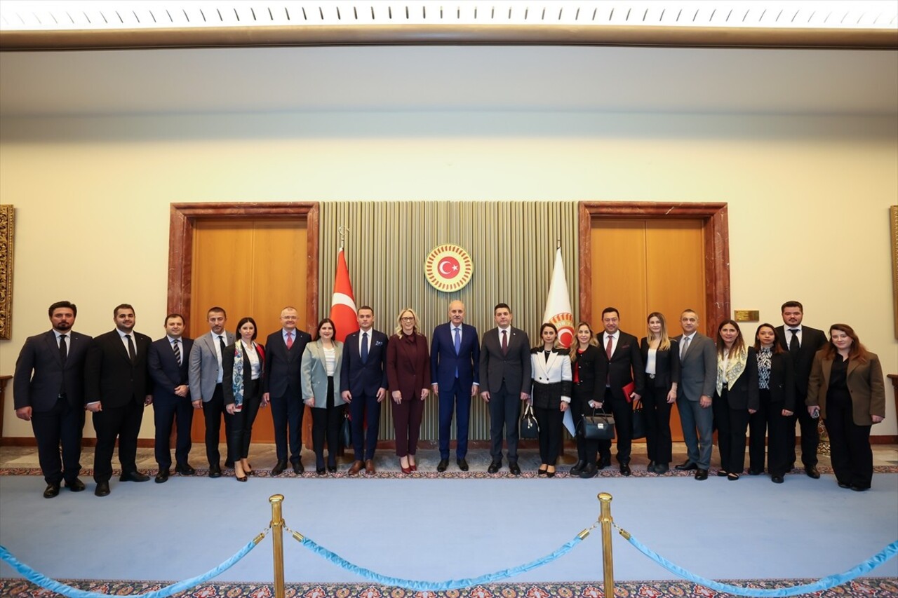 TBMM Başkanı Numan Kurtulmuş, Ege Genç İş İnsanları Derneği (EGİAD) Başkanı Alp Avni Yelkenbiçer...