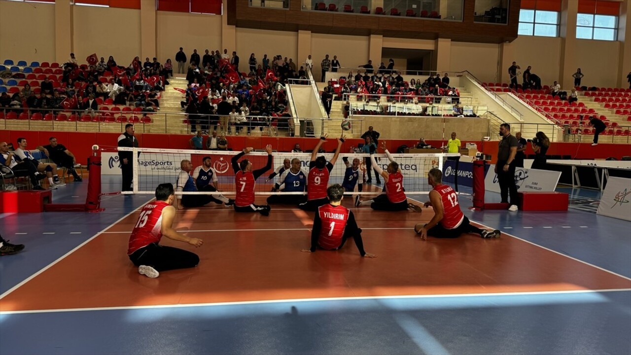 Uzman Posta Oturarak Voleybol Avrupa Şampiyonası B kategorisi müsabakaları Burdur'da başladı....