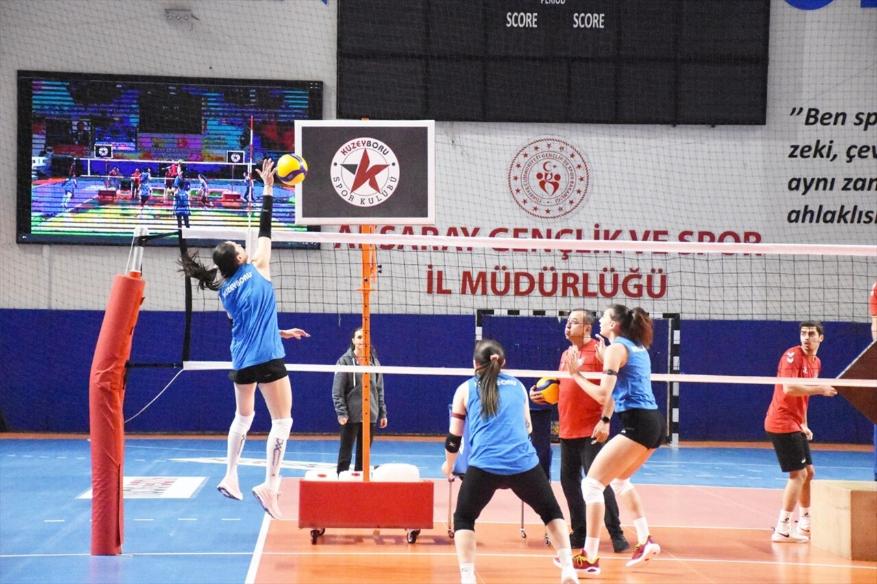 Voleybol Vodafone Sultanlar Ligi ekiplerinden Kuzeyboru, CEV Kupası'nın 8'li final turunda...