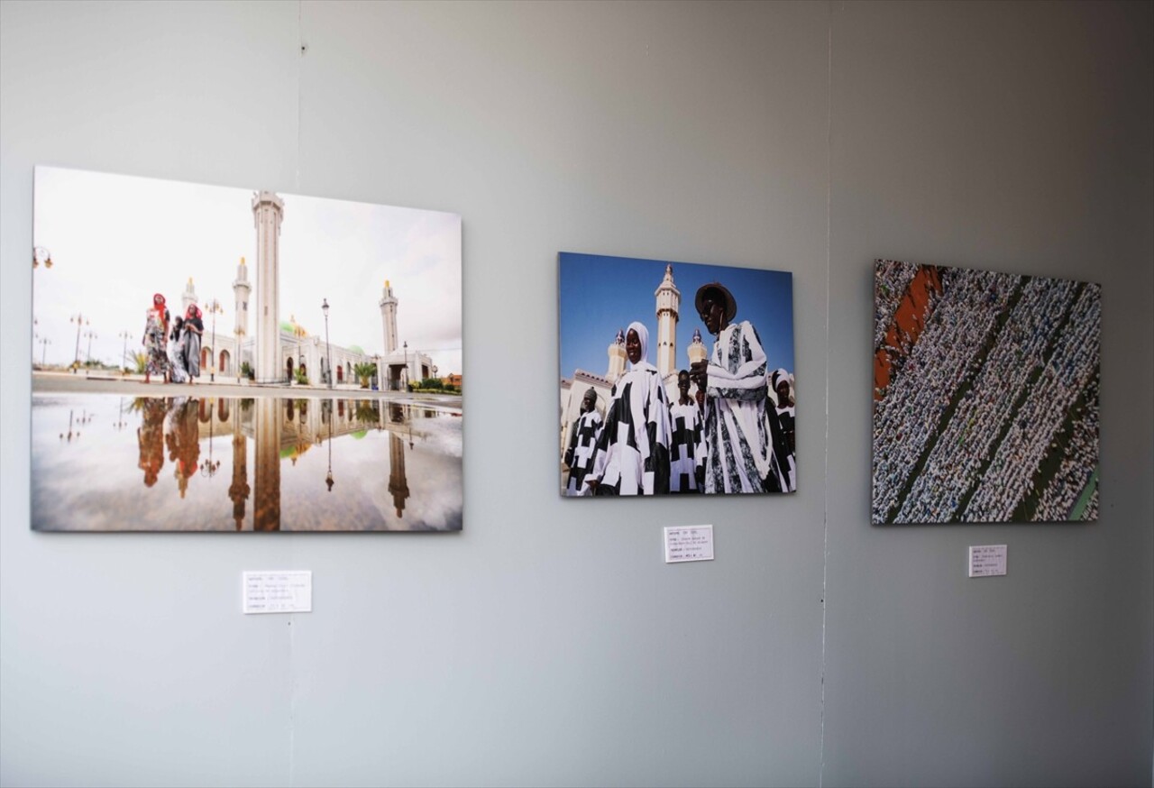 Türk foto muhabiri Cem Özdel, 15. Dakar Bienali kapsamında Senegal Gençlik, Spor ve Kültür...