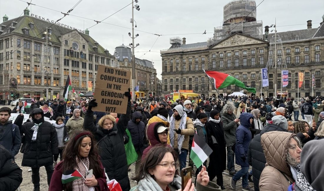 Hollanda'nın Amsterdam kentinde, Gazze'deki