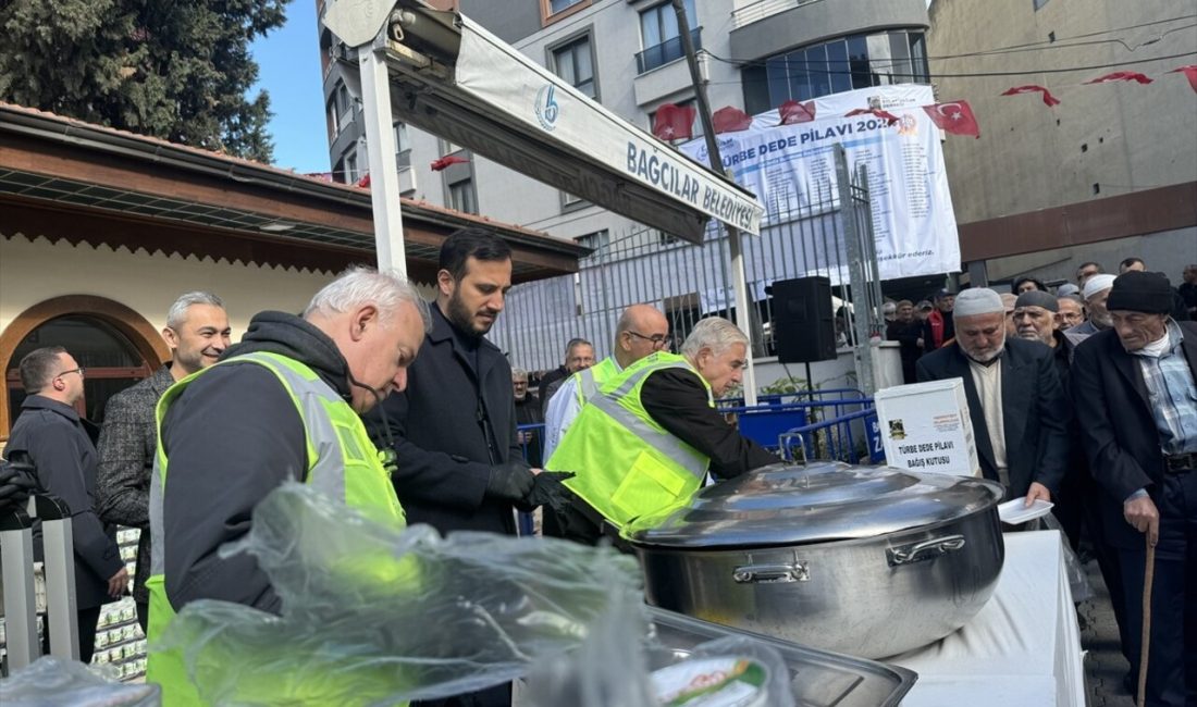 Selanik göçmenlerinin düzenlediği 'Türbe