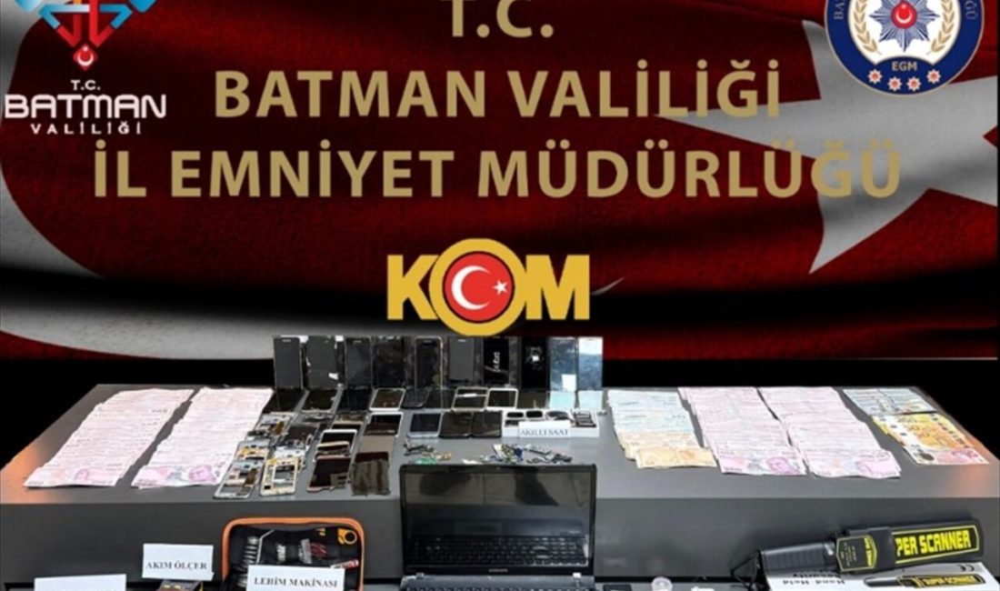 Batman'da sınavda kopya çeken