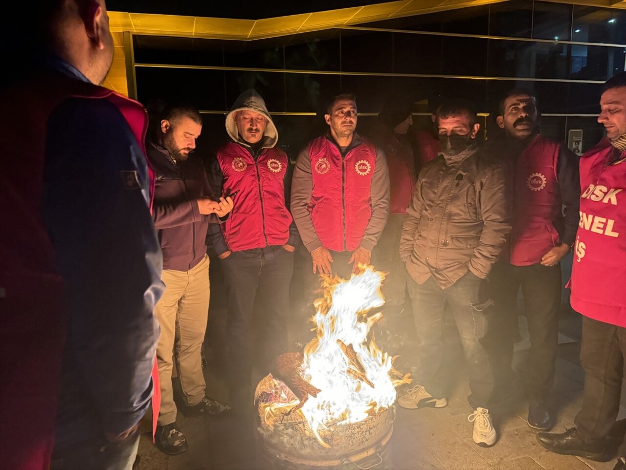 Bayraklı Belediyesi’nde Toplu İş Sözleşmesi Görüşmeleri Tansiyonu Artıyor