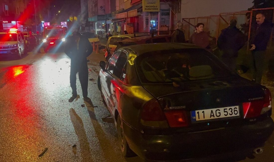 Osmangazi'de park halindeki araçlara