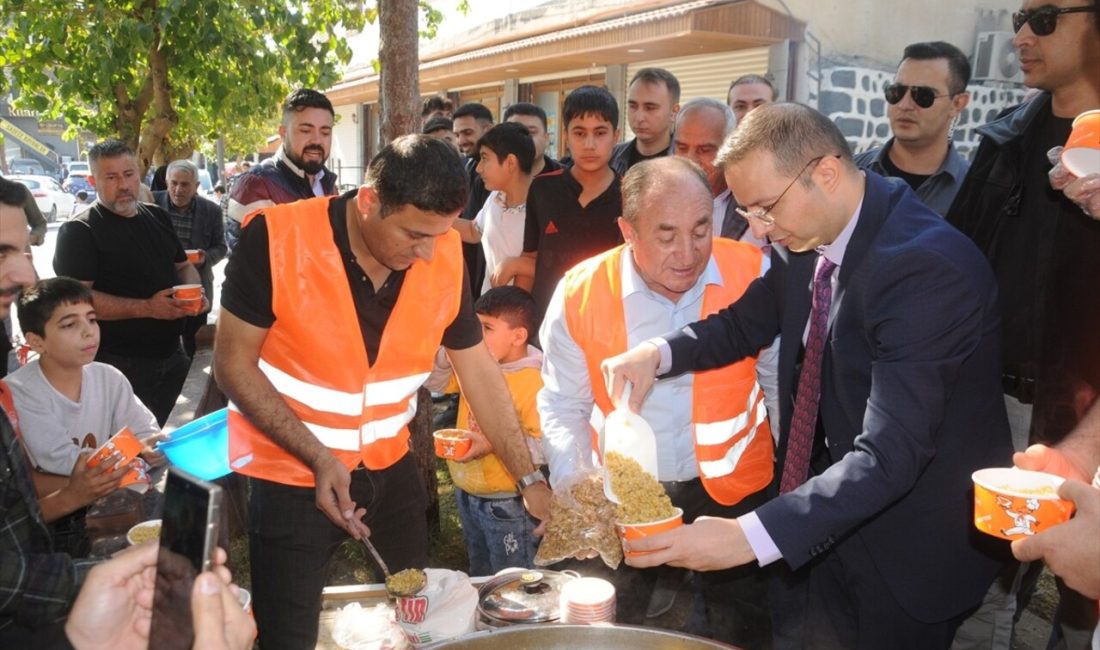 Cizre'de düzenlenen etkinlikte, muhtarlar