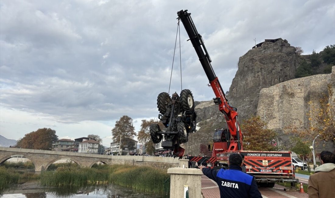 Osmancık'ta traktörün Kızılırmak Nehri'ne