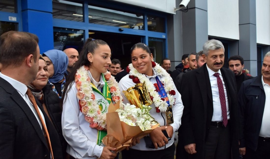 Madalya kazanan boksörler Havvanur