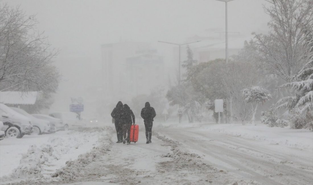 Yoğun kar yağışı nedeniyle