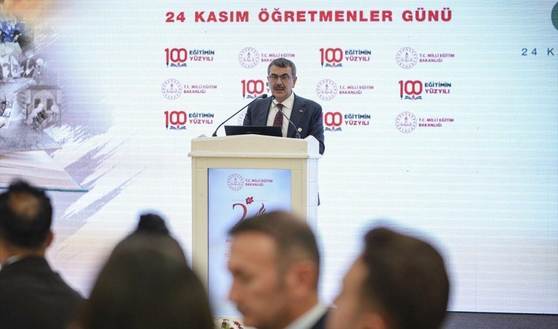 Bakan Tekin, Öğretmenler Günü'nde,