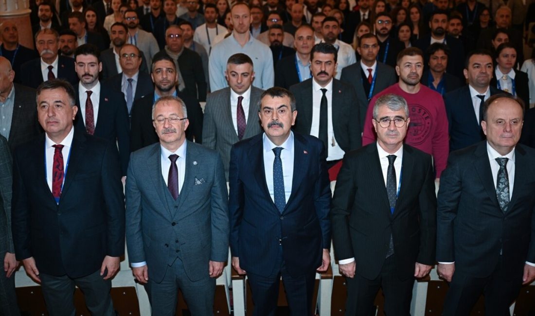 Bakan Tekin, uluslararası spor