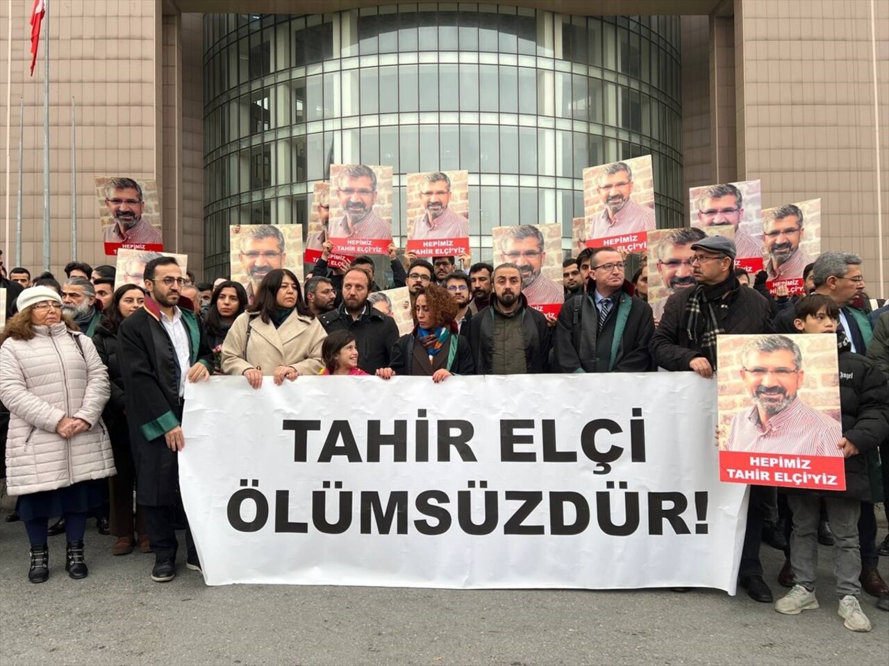 Tahir Elçi İçin Anma Etkinliği İstanbul’da Gerçekleşti