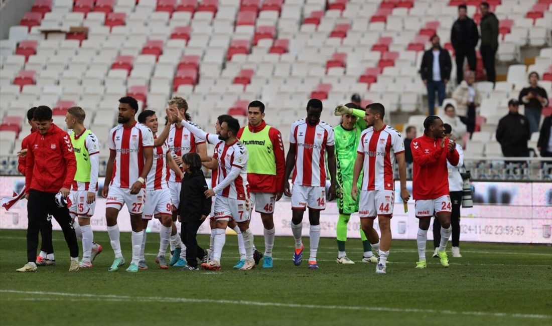 Sivasspor, Rizespor'u 2-1 mağlup