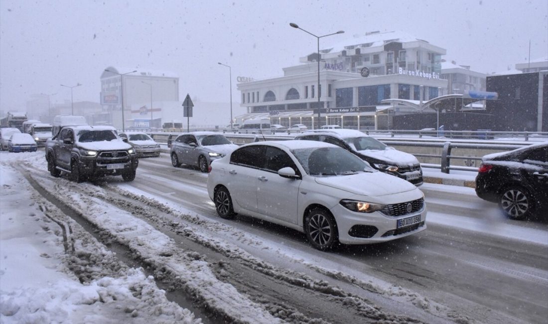 Van'da sabah saatlerinde yoğun