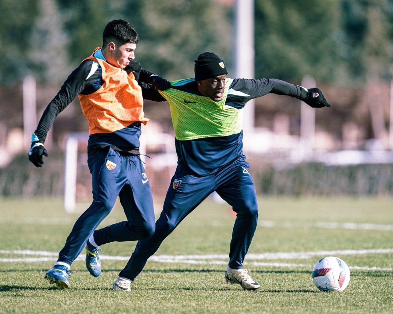 Trendyol Süper Lig'in 15. haftasında sahasında Corenden Alanyaspor ile karşılaşacak Bellona...